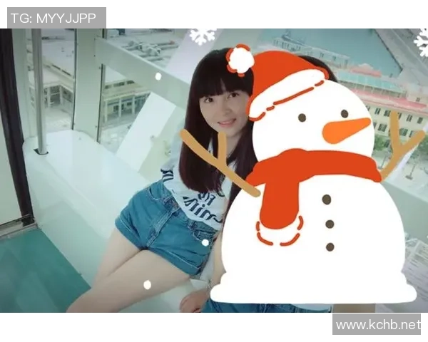 足球明星前女友海边度假晒美照引发网友热议与回忆